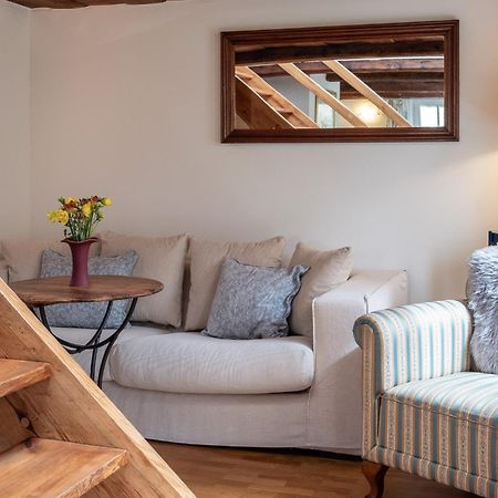 Apartmenthaus Brunnenhof Papstdorf ภายนอก รูปภาพ